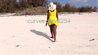 HD 4:31 Searching for Sex Baddie at the Beach Are You There