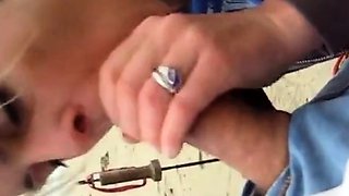 Jenn's Beach Blowjob