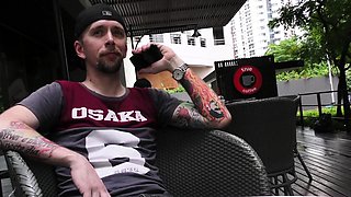 Tiny Thai teen picked up at coffee place