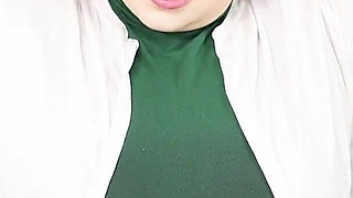 Frumpy Stepmom Transformed Into Horny MILF
