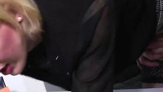Secretary chick loves a deep fuck in her wet pussy from her fucker