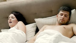 Girlfriend loves sex in the morning