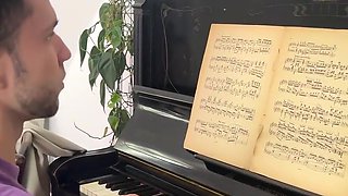 Damn Hot Orgy Party With Lola Bredly And Oliver Trunk