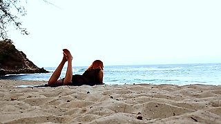 Amateur Latina enjoys hardcore pussy banging on the beach