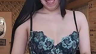 Yuki-chan's Undressing Scene