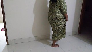 Saudi Arabian BBW Hot Maid Going Home After Work When Owner Came & Roughly Fucked Her - Huge Boobs & Ass (cum Insde Ass)