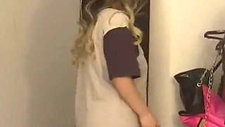 Stepsister Asks Me to Let Her Lie on My Bed