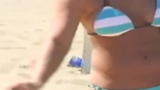 Lesbian Foursome Vibrator Play with Toys