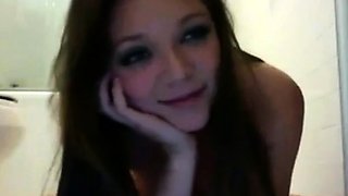 Horny coed cums on cam with big toy