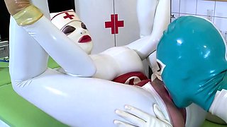 Fetish ho lick pussy and finger in lesbian scene and love it