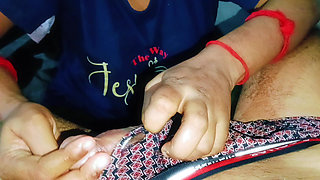 Desi bhabhi giving blowjob till cumshot in mouth - horny neha bhabhi blowjob face fucking video with clear Hindi voice