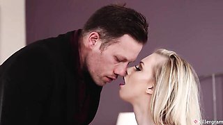 Natural Grace Harper's stockings smut