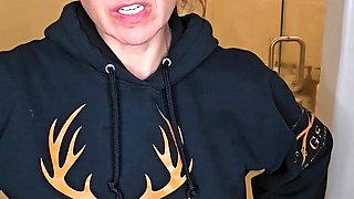 Big boobs milf masturbates with her dildo