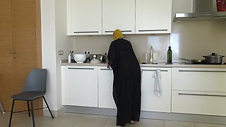 A Sexy Arab Woman with a Big Ass Cheats on Her Husband on Camera