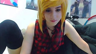 Amateur Blonde Teen Plays Solo with Toy Webcam Porn