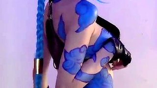 Masturbating amateur cums after solo fun