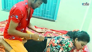 Queen bee's rubbing trailer