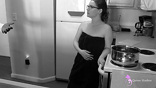 Amy Quinn - Dinner isn't ready