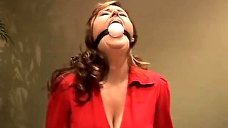 Red shirt woman on chair