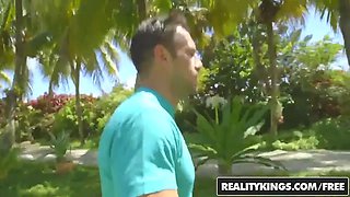 Realitykings - cougar hunter - real workout