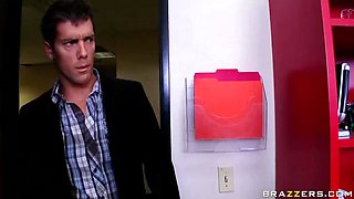 Lylith Lavey - Exxtra - Blowjob Sex