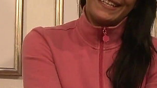 Milf with shaved pussy enjoys alone while being filmed - 3