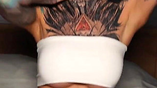 [exclusive] Babygirl Gets a Huge Cock in Her Mouth and Pussy, and After a Squirt, a Cumshot in Her Eye