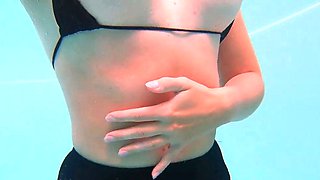 Public Pool Orgasm: Teen Babe's Solo Webcam Show