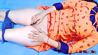 I fucked my new College girlfriend in my room