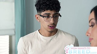 Hardcore sex with temperament Jennifer White and Diego Perez from Mom Wants To Breed