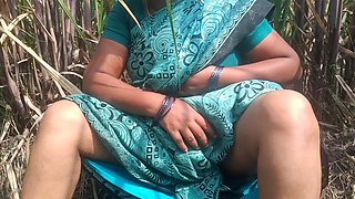 Tamil Aunty Masturbating in Sugarcane Plantation