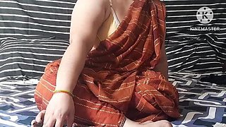 Bhabhi Calls Massage Man For Hindi Sex Fun - Desi Aunty Hard Fuck