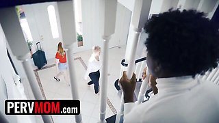 Winsome Ryan and Hannah's pornstar video