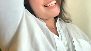 Hispanic milf shares sensual nude dance striptease