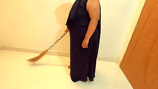 I Fuck My Arab Hot Maid in Saudi Arab!