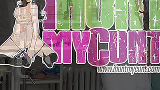 Perfect Body Nurse Madison Quinn Bates Her Pussy to Orgasm