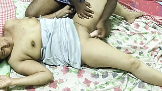 Enjoying Sex with Aunty Dildo Sex