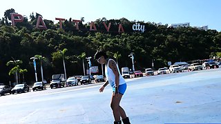 Skateboarding fail of big ass Thai MILF