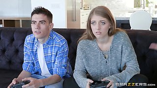 Mommy Needs A Manicure With Jordi El Nino Polla, Reagan Foxx - Brazzers