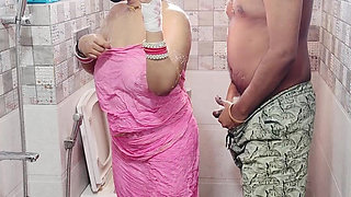 Washing Stepmom's Ass as She Had an Injury