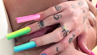 Bimbo Bathtub Boob Bouncing Tattooed Long Nails Shaved Pussy