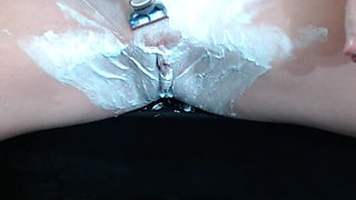 V11 Pussy Shaving and Cum Show Finale