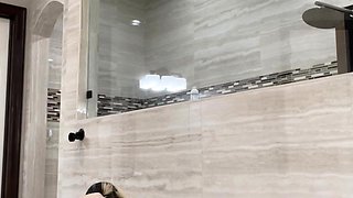 Horny big ass babe nice toys riding