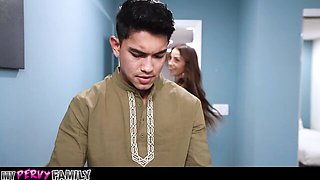 Sex hungry Koda Monroe and Koda's kitchen video