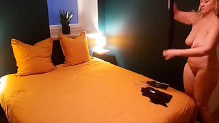 Hot Mature Blonde Wife Gets a Passionate Blowjob and Missionary Fuck in Stockings