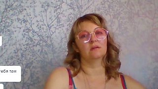 Russian mature woman wants my cock