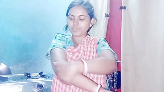 🇮🇳DESI INDIAN BATHROOM SEX   (Cheating Wife Amateur Homemade Wife Real Homemade Tamil 18 Year Old Indian Uncensored Japane