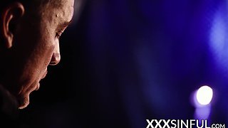Handsome dude performs sensual BDSM ritual to horny Tiffany Tatum