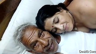 Old man and bhabhi suck dick