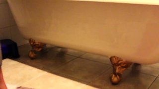 Chantelle Fox gives a nasty bj on the bathroom floor